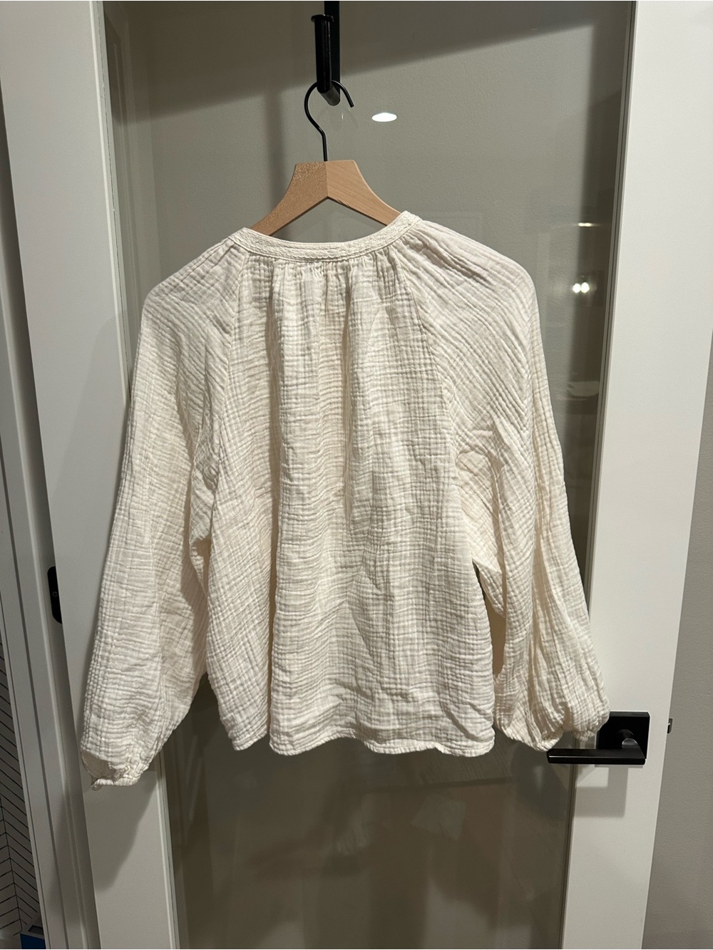 Universal Thread Cream Lightweight Textured Button-Front Blouse - Picture 2 of 3